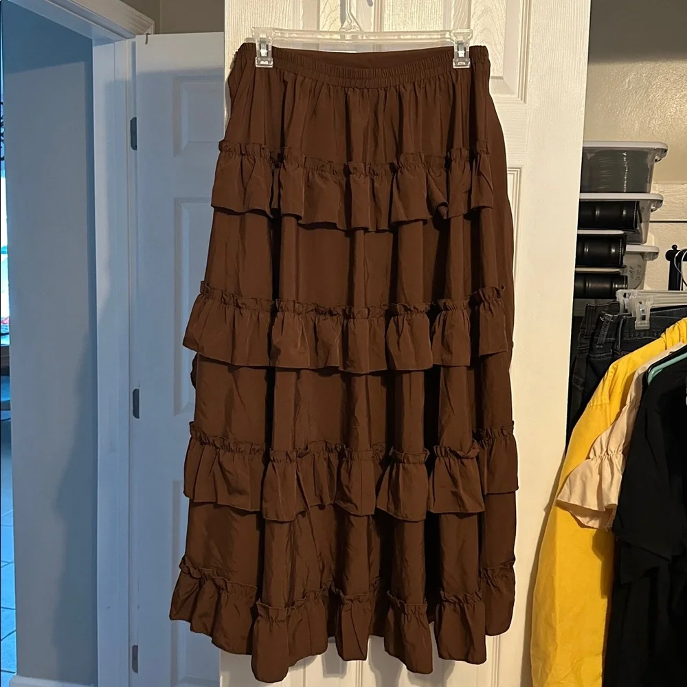 Scarlet Darkness High-Low Bustle Skirt - Picture 4 of 4